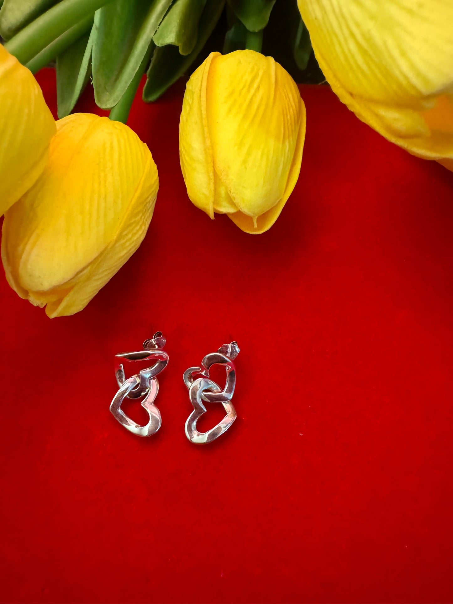 aretes colgantes corazones